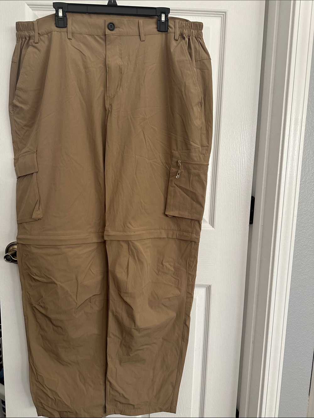 Gash Hao Men's Convertible Cargo Pants - Brown